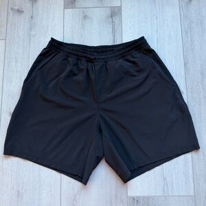 Lululemon Pace Breaker Linerless Short 7” 
Size XL Hawaii Whale Tail